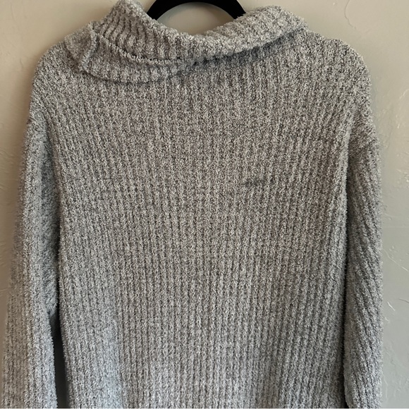 Softies Marshmallow Slouch Turtleneck Lounger - Picture 7 of 9